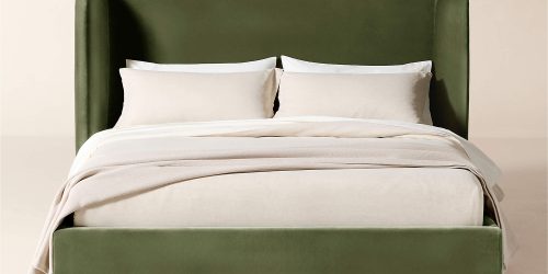 Saga Green Velvet Queen Bed