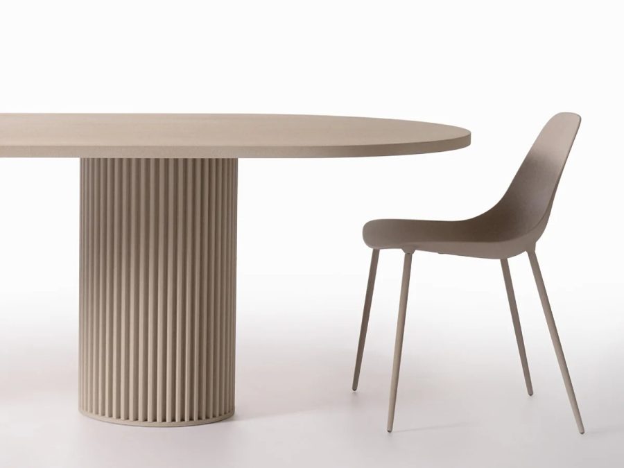Pillaré Dining Table