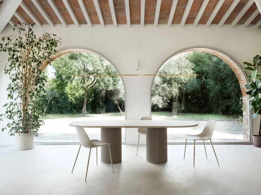 Pillaré Dining Table