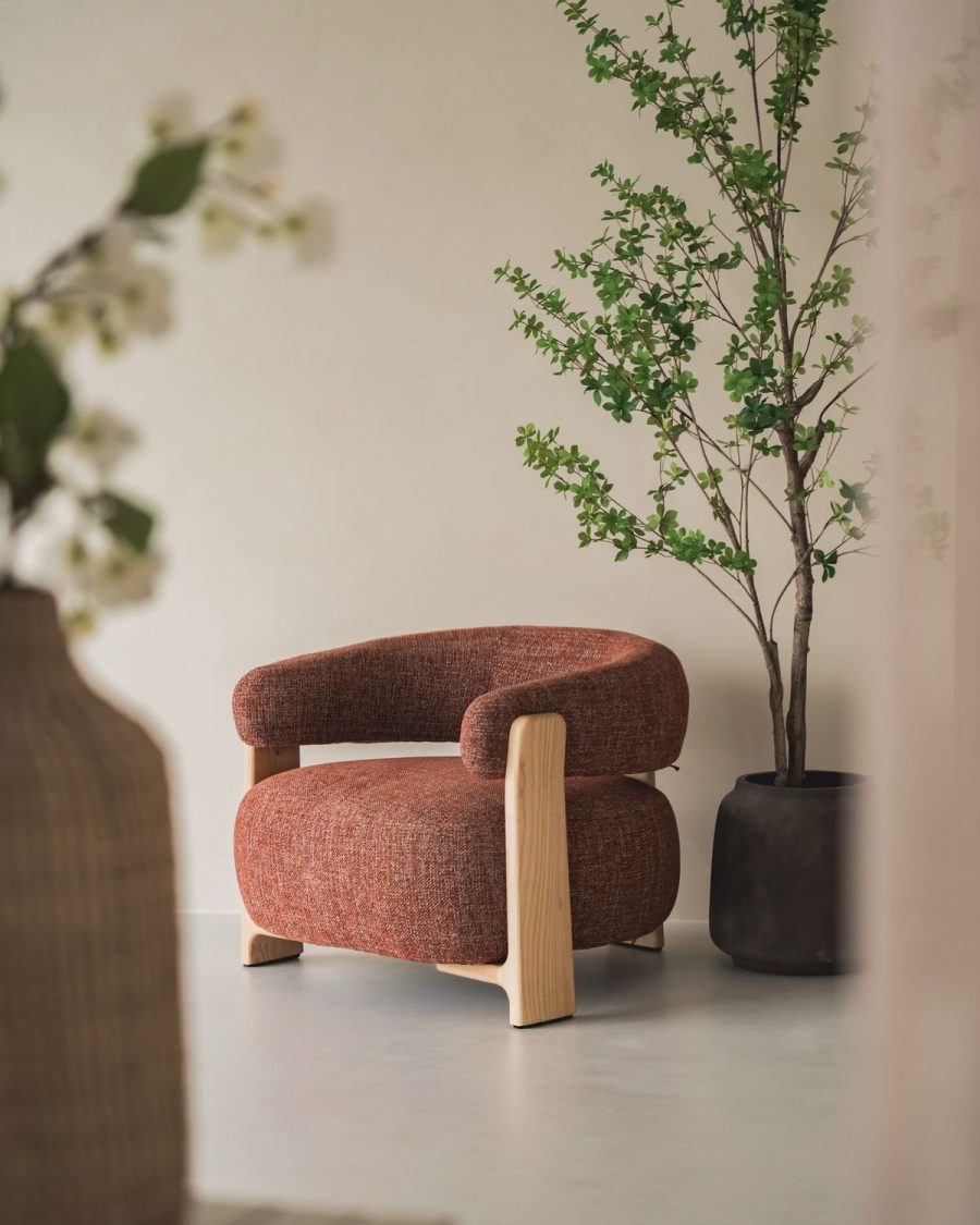 Curve Lounge Chair